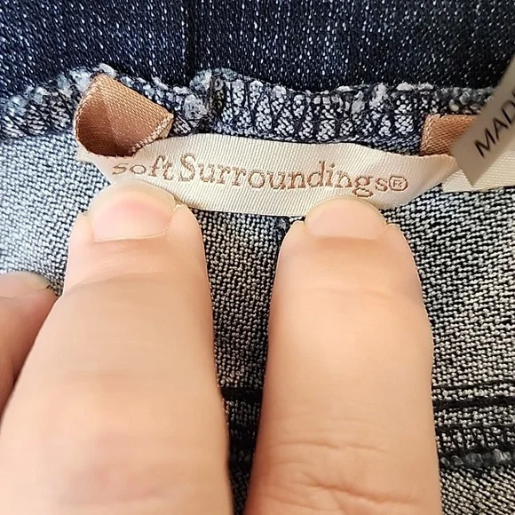 Soft Surroundings High Waisted Pull On Denim Pants With Stretch, Size Medium - Picture 4 of 6